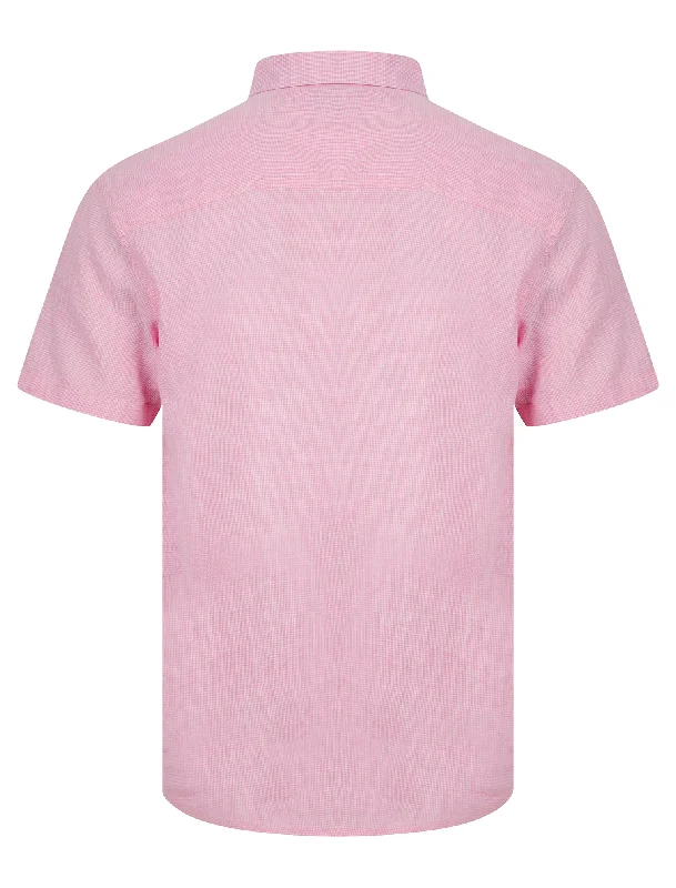 Portree Gingham Check Short Sleeve Cotton Linen Blend Shirt in Bonbon Pink - Kensington Eastside