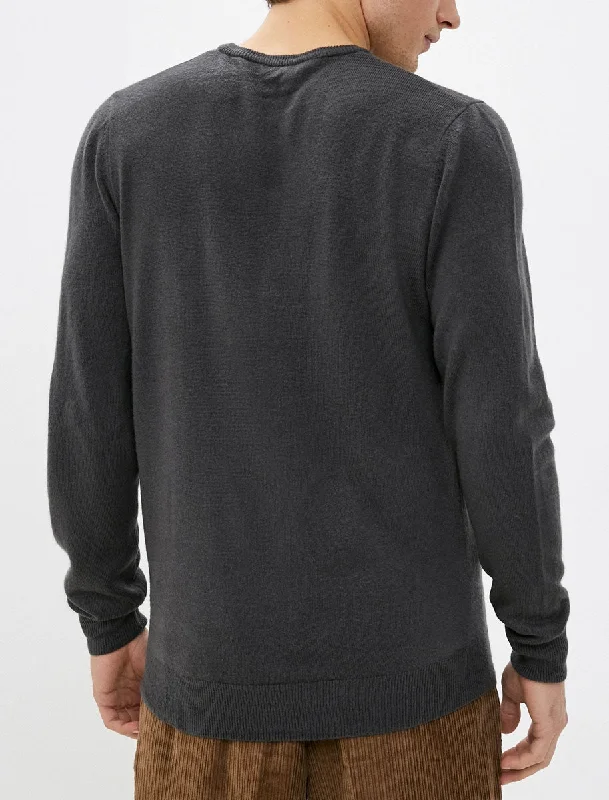 Silvo Soft Cashmillon V Neck Jumper In Ebony Grey - Kensington Eastside