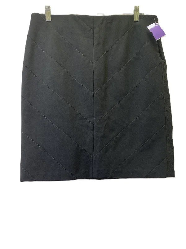 Skirt Mini & Short By White House Black Market In Black, Size: 12