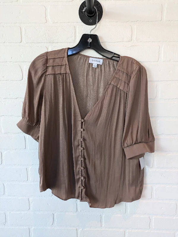 Top Short Sleeve By Evereve In Brown, Size: S